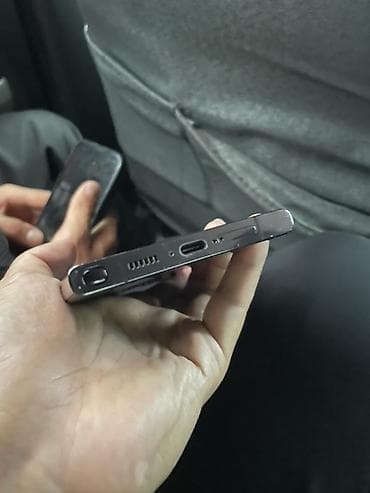 Мобильные телефоны и аксессуары: Samsung Galaxy S23 Ultra, 12 ГБ RAM / 256 ГБ - Цвет: чёрный, матовый — 2