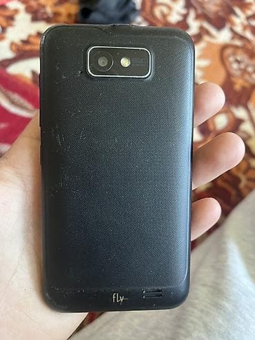 iphone 8 black: Fly 2040, Б/у, цвет - Черный — 2