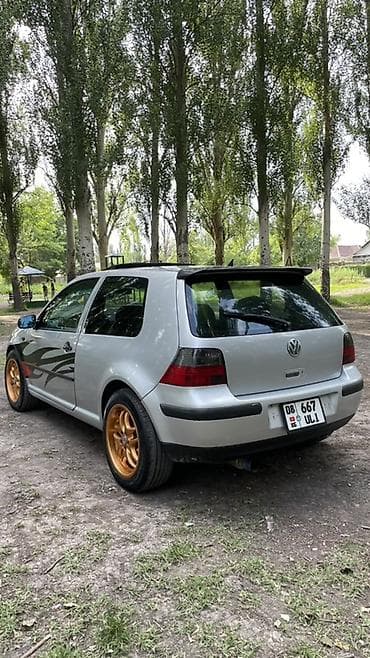 Продажа авто: Volkswagen Golf: 2000 г., 2 л, Механика, Бензин, Хэтчбэк — 3
