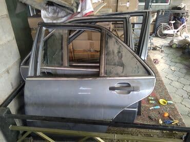 Продаю запчасти на кабана Мерс Мерседес w140. Гаражная распродажа