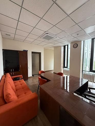 Аренда офисов, 30 м², В бизнес центре, С системой безопасности
