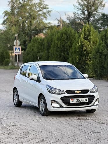 Chevrolet Spark: 2020 г., 1 л, Вариатор, Бензин, Хэтчбэк