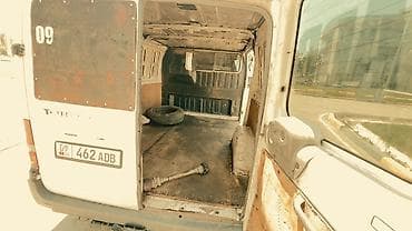 Транспорт: Легкий грузовик, Ford, Стандарт, 2 т, Б/у — 5