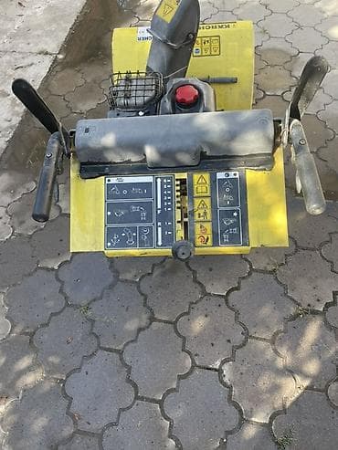 66: Снегоуборщик Karcher STH 10.66 W OHV - Бензиновый двухступенчатый — 2