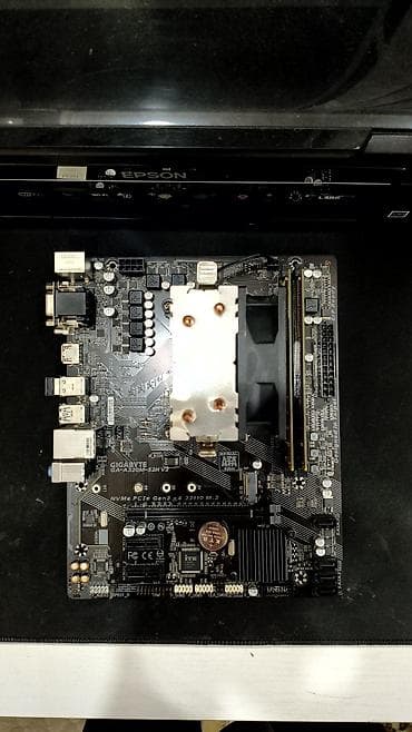 Материнская плата для ПК, Б/у, Gigabyte, AM4