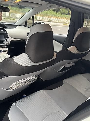 avalon 2017: Toyota Prius: 2018 г., 1.8 л, Вариатор, Гибрид, Хэтчбэк — 5
