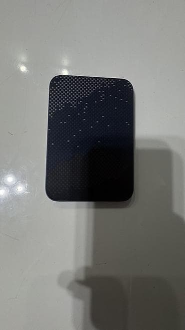 Внешний аккумулятор KEEPHONE с магнитной беспроводной зарядкой — 1