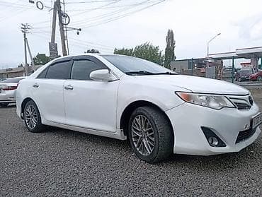 Toyota: Toyota Camry: 2013 г., Автомат, Бензин, Седан — 4