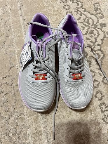Кроссовки SKECHERS (Wide Fit) для женщин Размер 37,5-38 Скечерс at lalafo.kg Кроссовки SKECHERS (Wide Fit) для женщин Размер 37,5-38 Скечерс