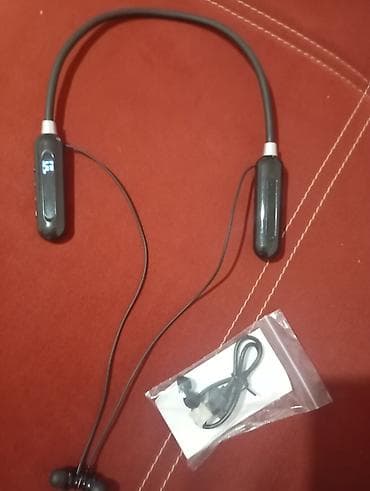 jbl quantum 100: Беспроводные наушники с шейным ободом, предназначенные для комфортного — 1