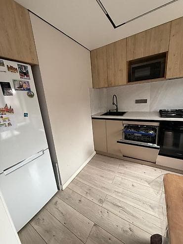 105: 3 комнаты, 60 м², Бишкек Парк ТРЦ Индивидуалка, 2 этаж, Евроремонт — 3