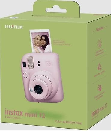 Fujifilm Instax mini 12 — моментальная камера в цвете Blossom Pink