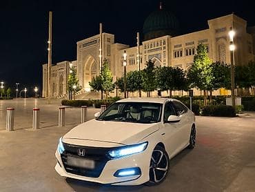 byd e2 2019: Honda Accord: 2019 г., 2 л, Автомат, Гибрид, Седан — 1