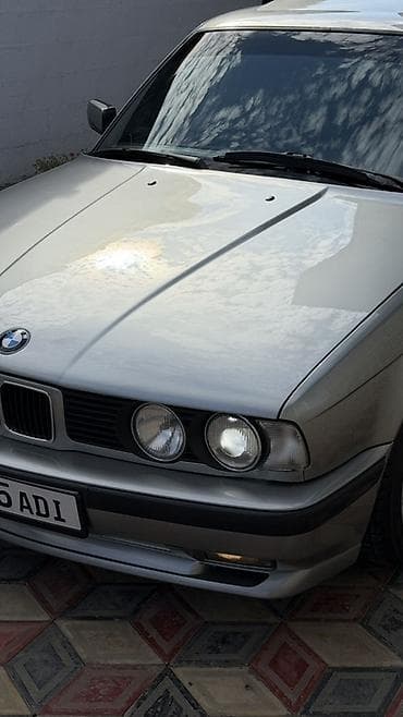 света музука: BMW 5 series: 1989 г., 2.8 л, Механика, Бензин, Седан — 6