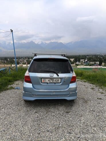 резина на фит: Honda Fit: 2002 г., 1.3 л, Вариатор, Бензин, Хэтчбэк — 9