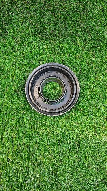 е38: Шкив кондиционера е38 е39 Состояние отличное В отличном состоянии — 3