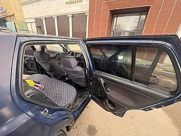 cr v: Volkswagen Golf: 1993 г., 1.6 л, Механика, Бензин, Хэтчбэк — 9