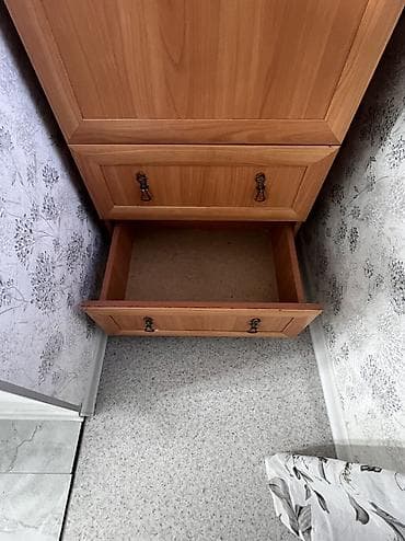 маленькая тумба: Шкаф для одежды, Б/у, Прямой, ЛДСП — 3