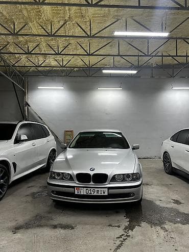 hongqi ehs9: BMW 5 series: 2002 г., 2.5 л, Механика, Бензин, Седан — 5