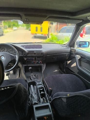 250000 машина: BMW 525: 1993 г., 2.5 л, Механика, Бензин, Седан — 10