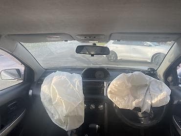 maksat: Toyota Ist: 2003 г., 1.3 л, Автомат, Бензин, Хэтчбэк — 7