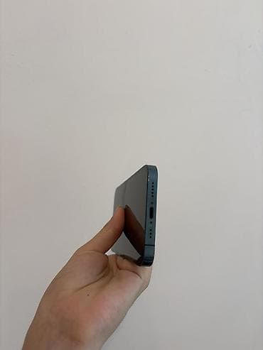 iphone 13 mini цена в бишкеке: IPhone 12 Pro, Б/у, 256 ГБ, Pacific Blue, Чехол, 78 % — 4