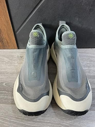 сунот кийим: Кроссовки Li-Ning без шнурков Состояние новых,одевал 1 раз,размер не — 2