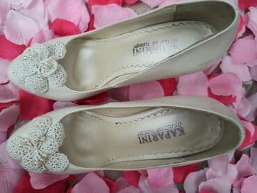 Продаются б.у свадебные туфли (свадьба) на очень узкую ногуразмер