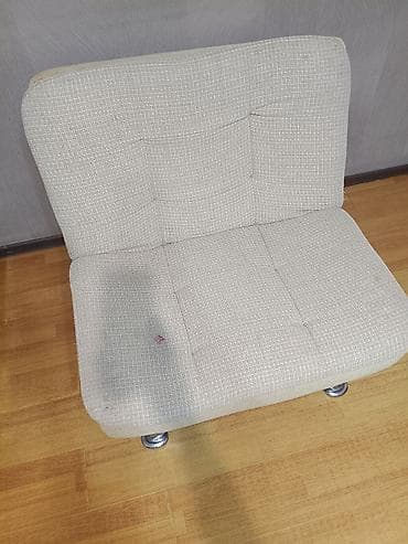 Прямые диваны: Прямой диван, Б/у — 2