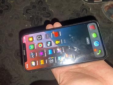 iphone 17e: Айфон хс 
256гб
АКБ 77
Ничего не менялось есть маленькое пятно — 3