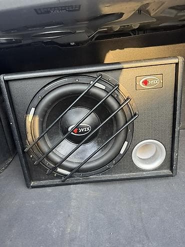 установка динамиков: Автомобильный активный сабвуфер SUZX в корпусе с фазоинвертором - — 1