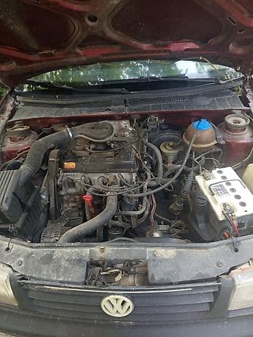 пасат венто: Volkswagen Vento: 1993 г., Седан — 7