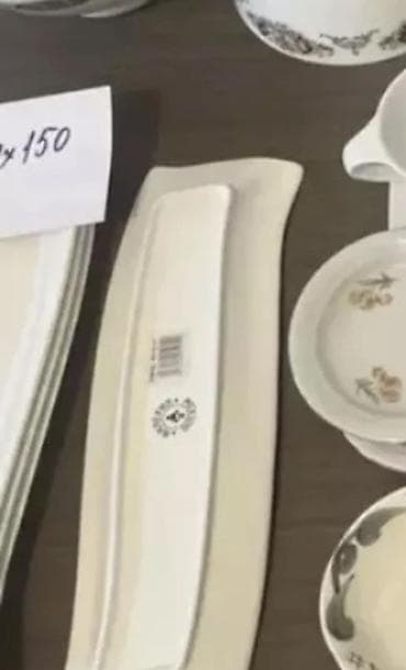 Тарелки оригинал стильные 4 шт под нарезку 4 шт десертные фирменн at lalafo.kg Тарелки оригинал стильные 4 шт под нарезку 4 шт десертные фирменн