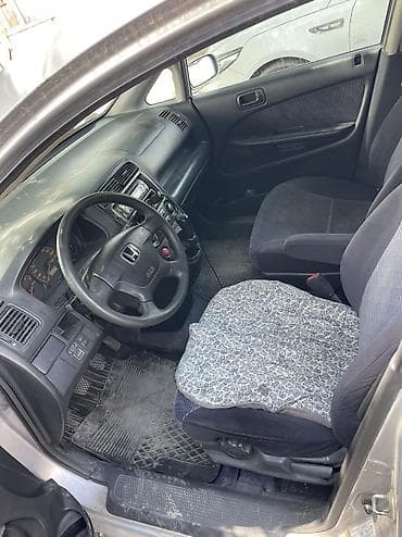 Унаа сатуу: Honda Stream: 2001 г., 1.7 л, Кол менен иштөөчү, Бензин, Вэн/Минивэн — 5