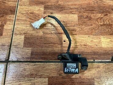 фото услуги рядом: Toyota Estima TCR30 камера, Тойота Эстима камера заднего вида — 1