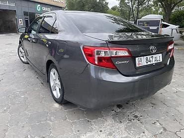 Унаа: Toyota Camry: 2014 г., 2.5 л, Автомат, Бензин, Седан — 4