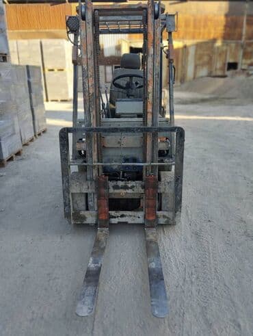 тайота 40: Погрузчик, Toyota, 2001 г., Колесный, Вилочный — 3