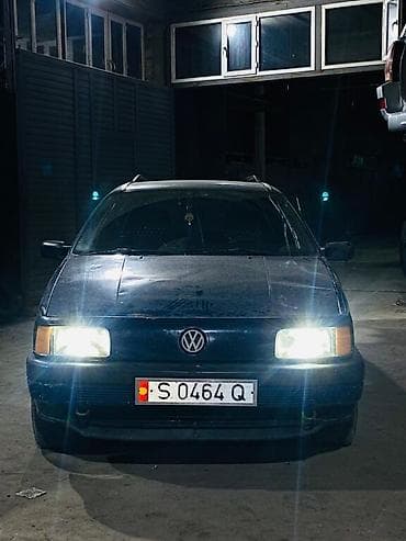 Volkswagen Passat: 1990 г., 1.8 л, Механика, Бензин, Универсал
