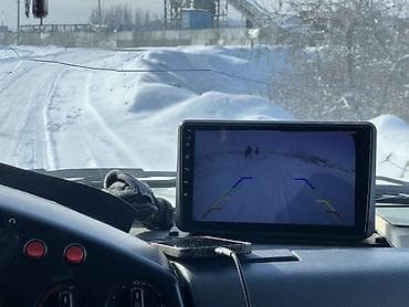 трёхдверный: Легкий грузовик, Mercedes-Benz — 6