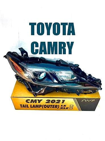 Передняя левая фара Toyota 2021 г., Б/у, Аналог, США