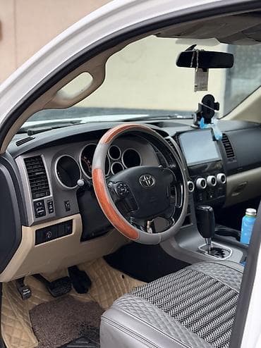 тоета секвоя: Toyota Sequoia: 2012 г., 5.7 л, Газ, Внедорожник — 6