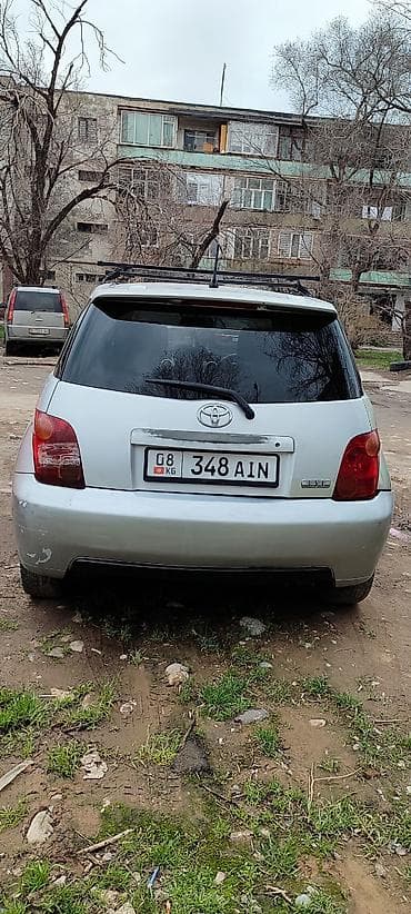 105 крузак: Toyota Ist: 2003 г., Автомат, Бензин, Хэтчбэк — 4