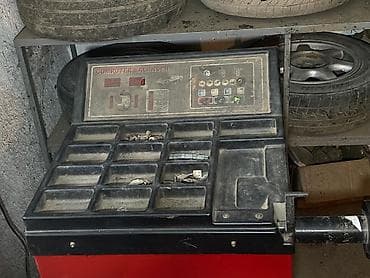 Автосервисное оборудование: Оборудование для шиномонтажа в комплекте: - Шиномонтажный станок — 8