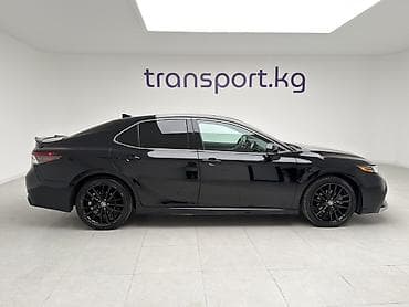 Toyota Camry: 2022 г., 2.5 л, Автомат, Бензин, Седан — 3