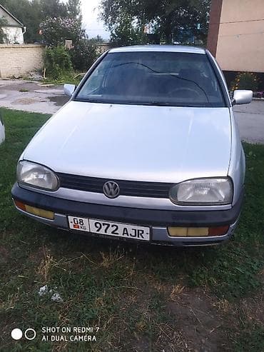 Унаа: Volkswagen Golf: 1992 г., 1.8 л, Кол менен иштөөчү, Бензин, Хетчбек — 2