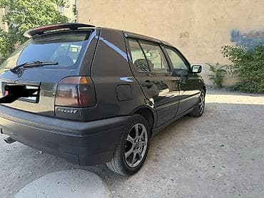 Транспорт: Volkswagen Golf: 1993 г., 1.8 л, Механика, Бензин, Хэтчбэк — 9