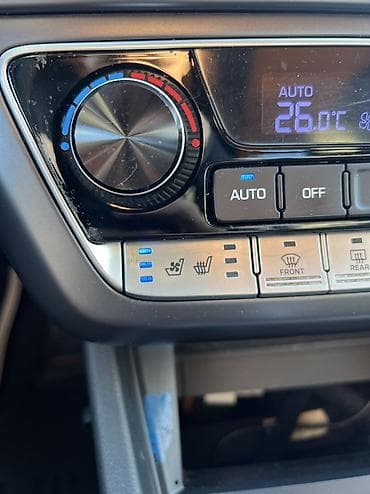 golf variant: Hyundai Sonata: 2019 г., 2 л, Автомат, Газ, Седан — 9