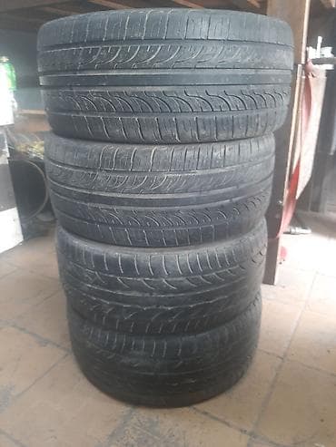 Комплект из 4 летних шин 235/35 ZR19 - Тип: летние, асимметричный