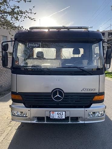 манипуля: Эвакуатор, Mercedes-Benz, 2004 г., Прямая — 1