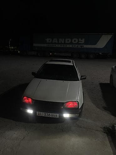 lexus 270 rx: Volkswagen Golf: 1996 г., 1.6 л, Механика, Бензин, Хэтчбэк — 8